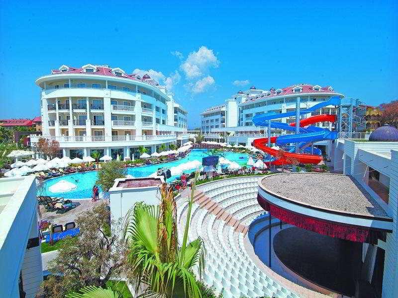 Alba Queen Hotel Side Exterior foto